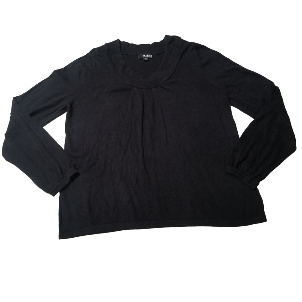 a.n.a. petite PL Black V-Neck long Sleeve sweater